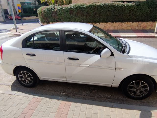 מודעת רכב יונדאי אקסנט i25