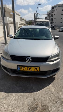 מודעת רכב פולקסווגן ג'טה
