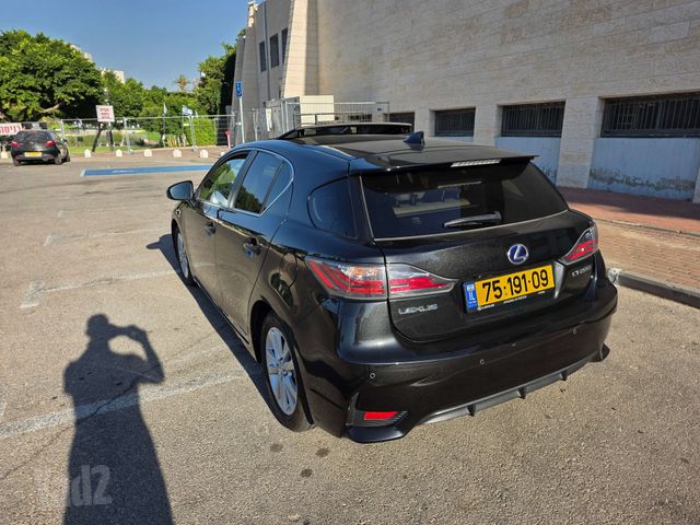 לקסוס CT
