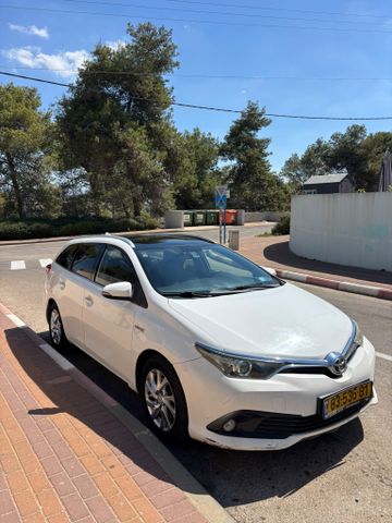 טויוטה אוריס