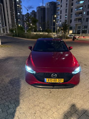 מאזדה 3