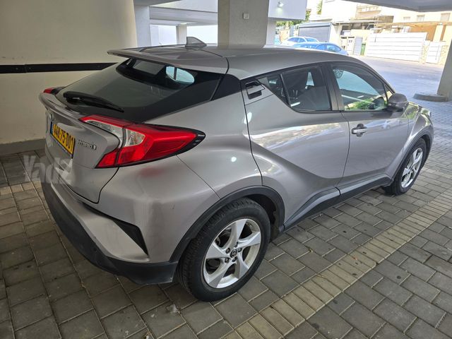 טויוטה C-HR