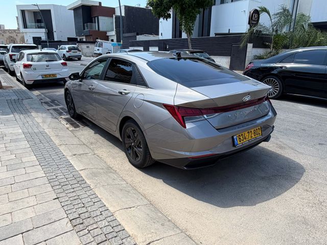 יונדאי אלנטרה