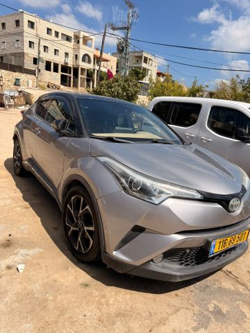 טויוטה C-HR