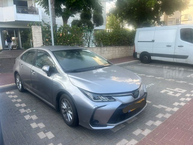 מודעת רכב טויוטה קורולה