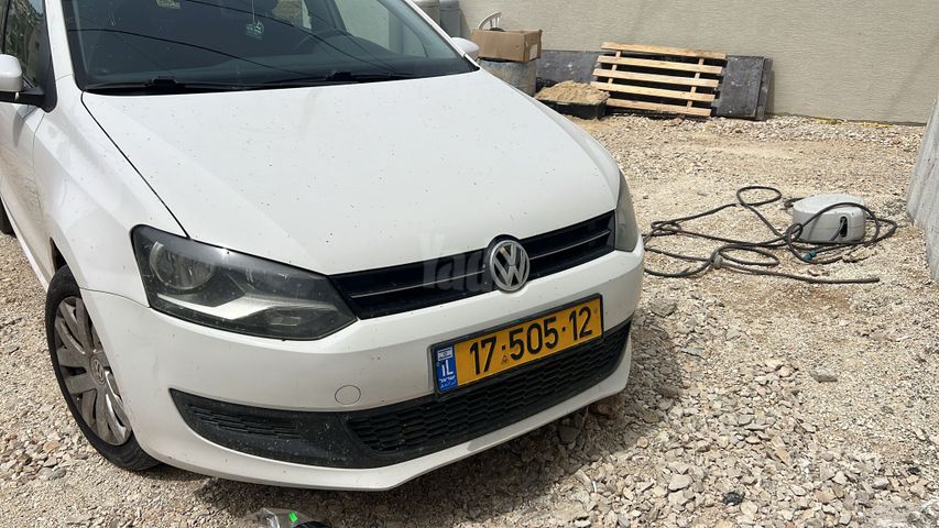 פולו  Comfortline אוט׳ 5 דל 1.2 (105 כ״ס)