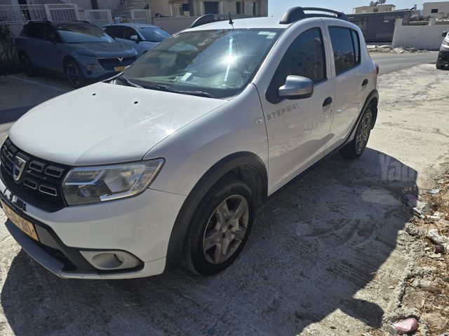 דאצ'יה סנדרו