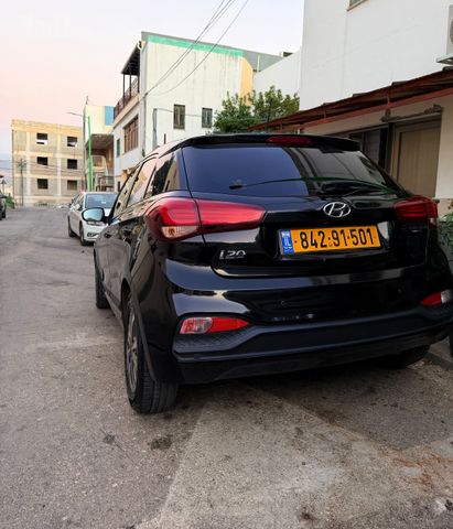 יונדאי i20