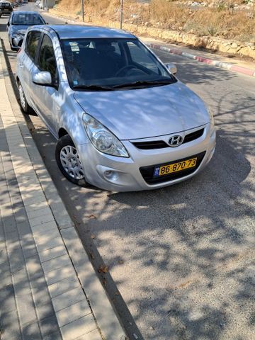 יונדאי i20