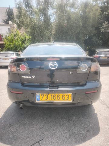 מאזדה 3