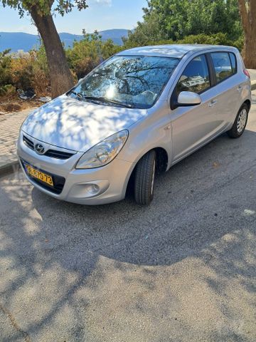 מודעת רכב יונדאי i20
