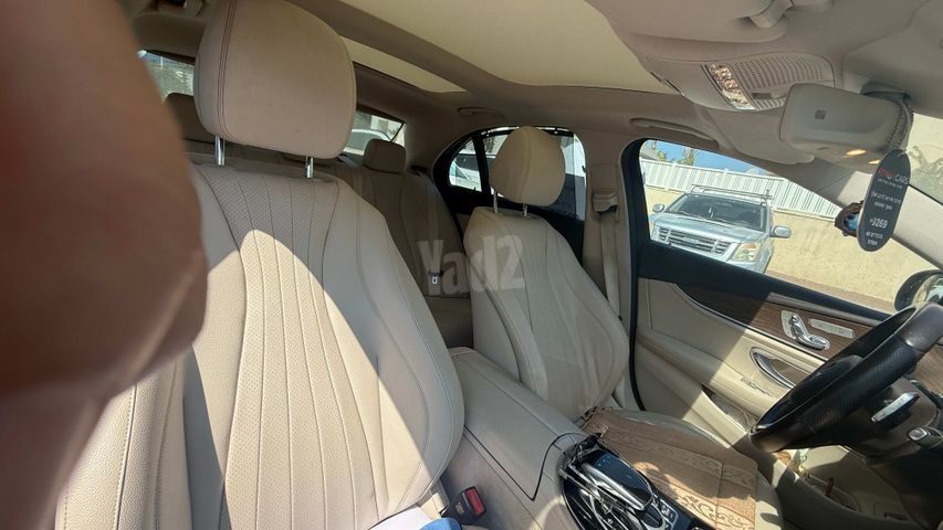 מרצדס-בנץ E-class
