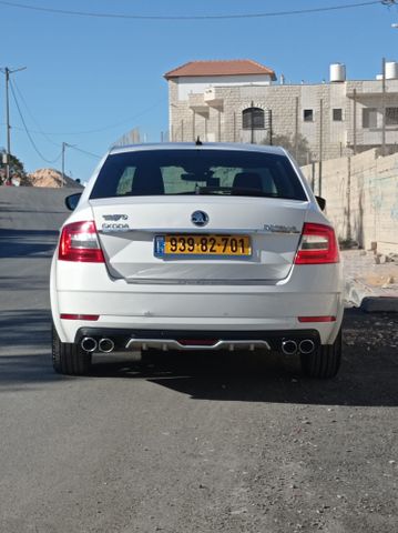 סקודה אוקטביה