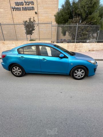 מאזדה 3