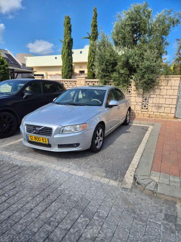 וולוו S80