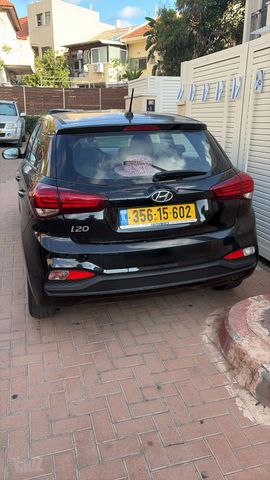 יונדאי i20