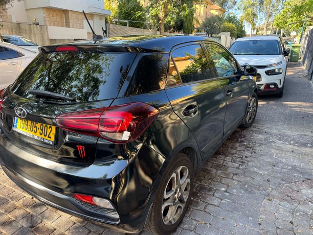 יונדאי i20
