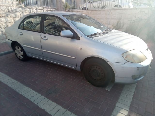 טויוטה קורולה