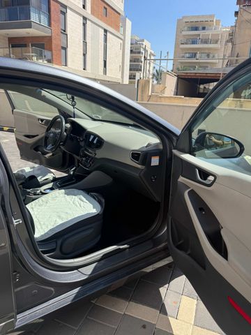 יונדאי איוניק