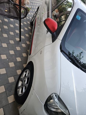 רנו טווינגו