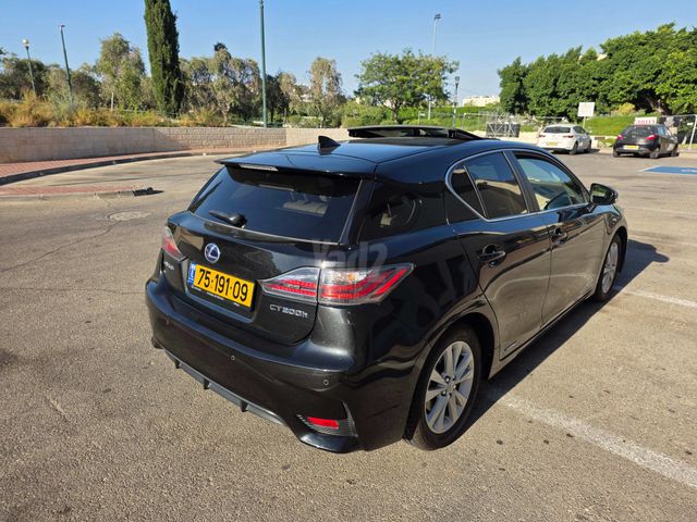 לקסוס CT