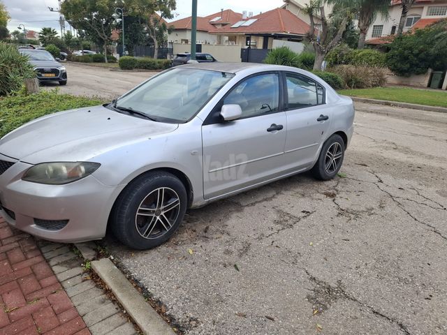 מאזדה 3