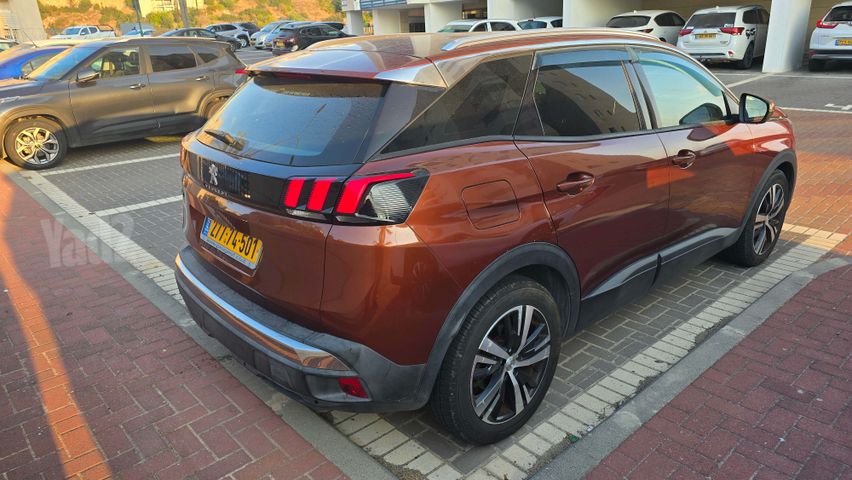 פיג'ו 3008