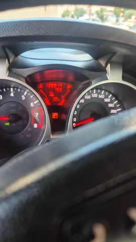 מודעת רכב ניסאן ג'וק