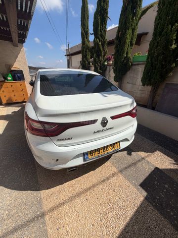 רנו מגאן