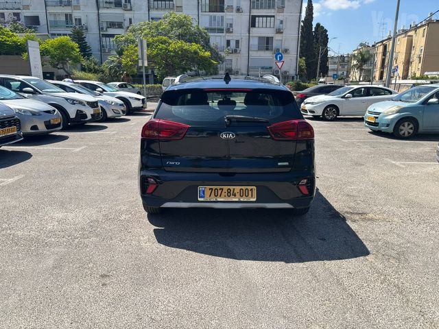 קיה נירו