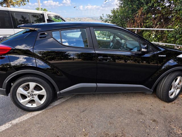 טויוטה C-HR