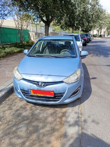יונדאי i20