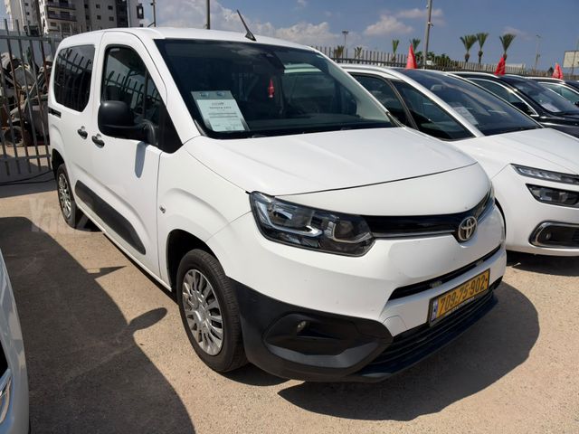 טויוטה פרואייס סיטי