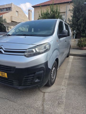 מודעת רכב סיטרואן ג'אמפי
