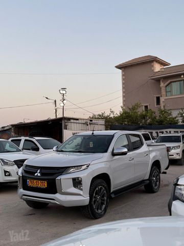 מיצובישי טרייטון / L200