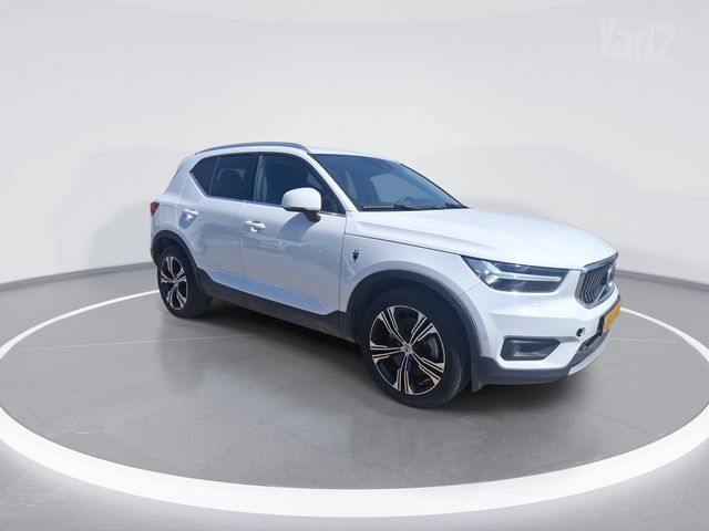 מודעת רכב וולוו XC40