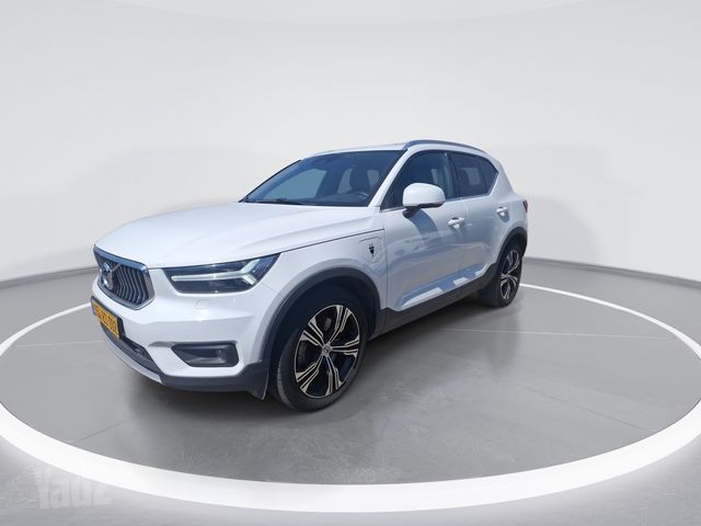מודעת רכב וולוו XC40 2