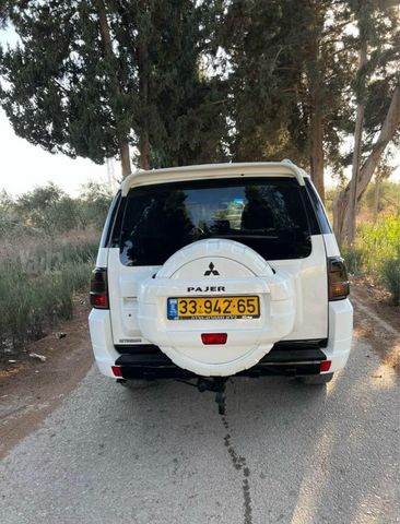 מיצובישי פג'רו
