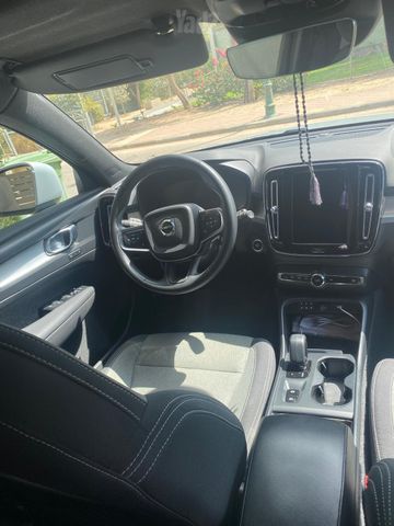 וולוו XC40