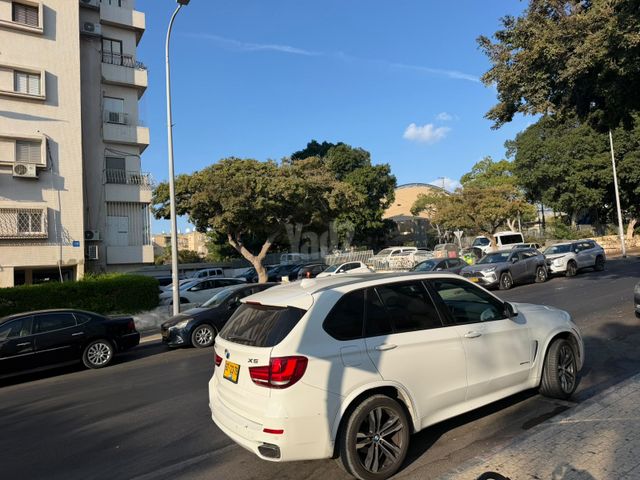 ב מ וו X5