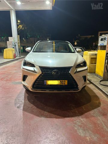 לקסוס NX