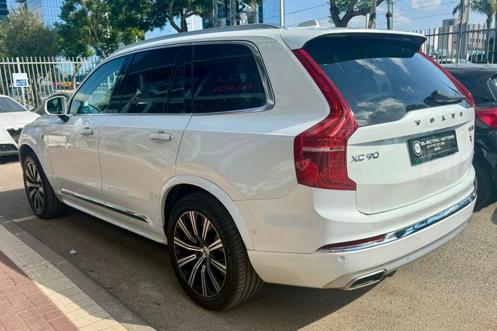 וולוו XC90