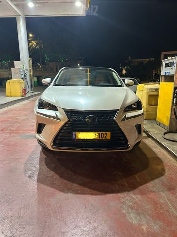מודעת רכב לקסוס NX