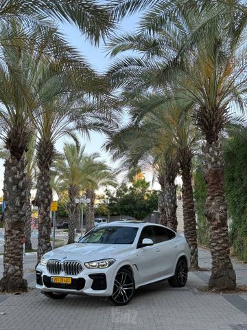 ב מ וו X6