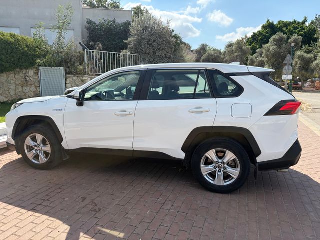 מודעת רכב טויוטה RAV4