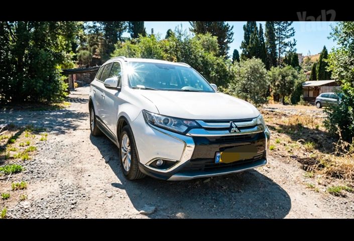 אאוטלנדר 4X2 Intense אוט׳ בנזין 5 מק 2.0 (150 כ״ס) [2016-2021]