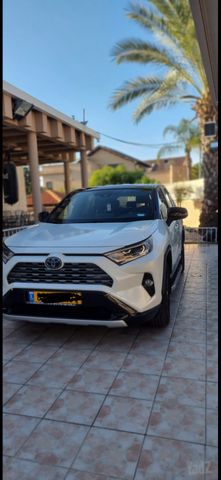 מודעת רכב טויוטה RAV4