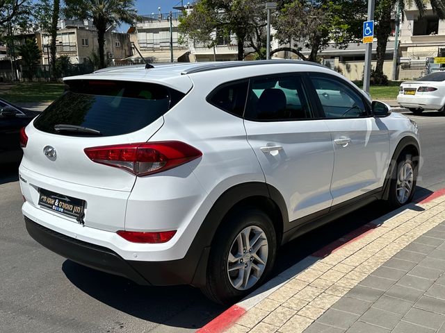 יונדאי טוסון