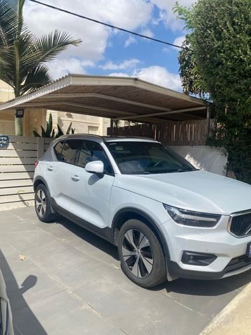 וולוו XC40