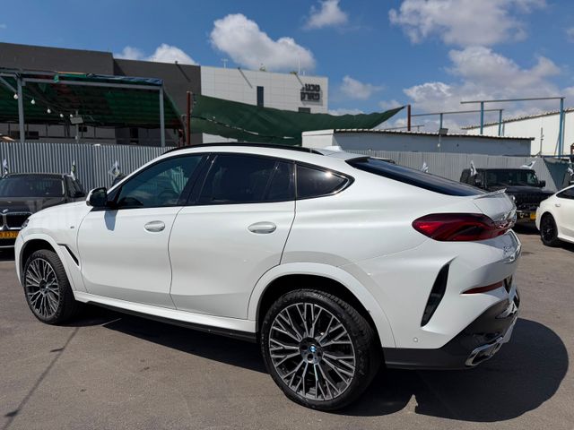 ב מ וו X6